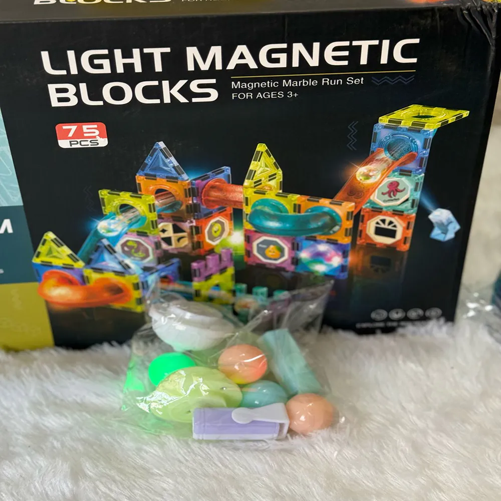 Light Magnetic Blocks